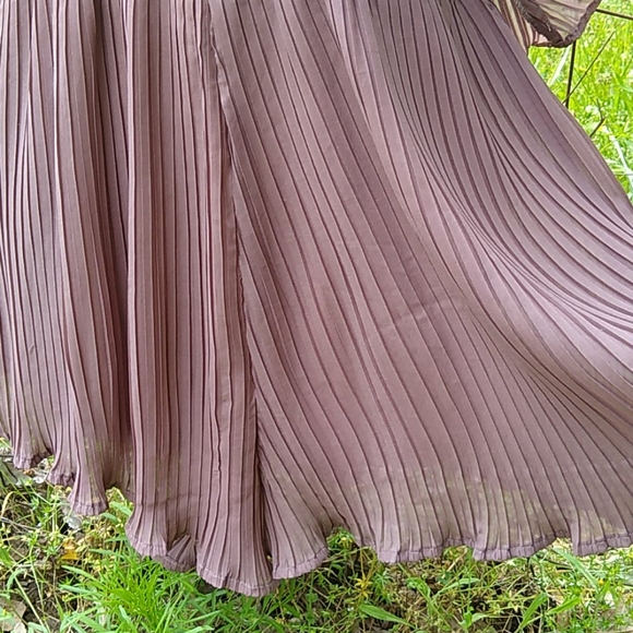 Rustic Royals Romper halter pleated small - Picture 4 of 8